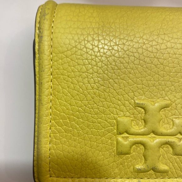 Tory Burch Yellow Wallet - Picture 4 of 11